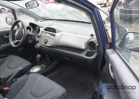 2011 Honda Fit Sport из США, поврежденный, VIN JHMGE8H55BC019609